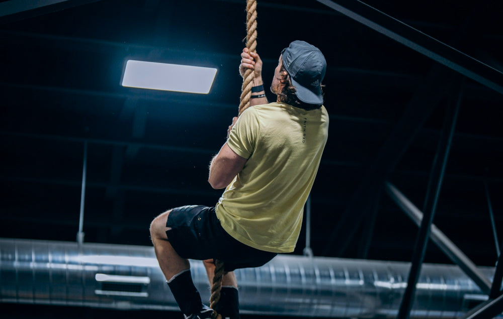 Rope climb : grimper à la corde, entre puissance, technique et coordination