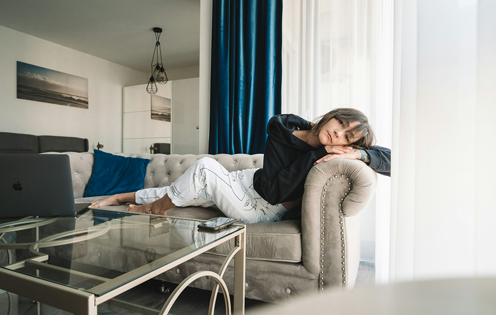 Tout le temps fatigué et envie de dormir : causes et solutions